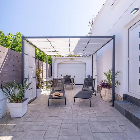 Дом отдыха Casa Con Piscina Privada Y Parking - Hisp-288-69