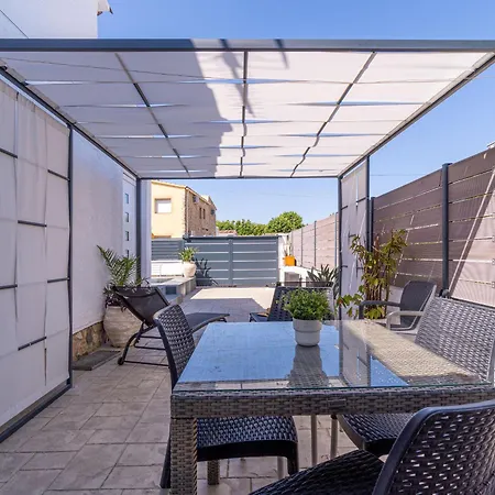 Casa Con Piscina Privada Y Parking - Hisp-288-69 * Эмпуриабрава