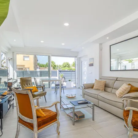 Casa Con Piscina Privada Y Parking - Hisp-288-69 * Эмпуриабрава